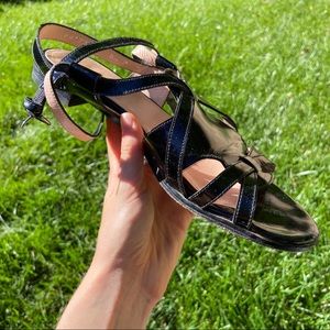 Stuart Weitzman Greek Flats